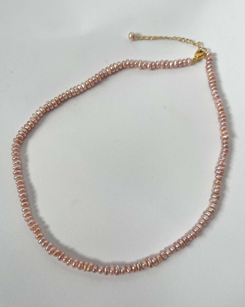 DAISY in Pink Choker