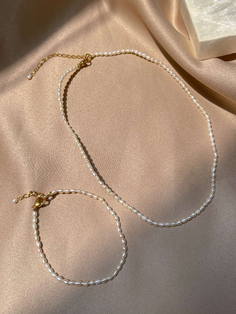 HANNAH Minimalist Choker and Bracelet