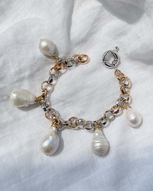 ELIZABETH Chunky Baroque Bracelet