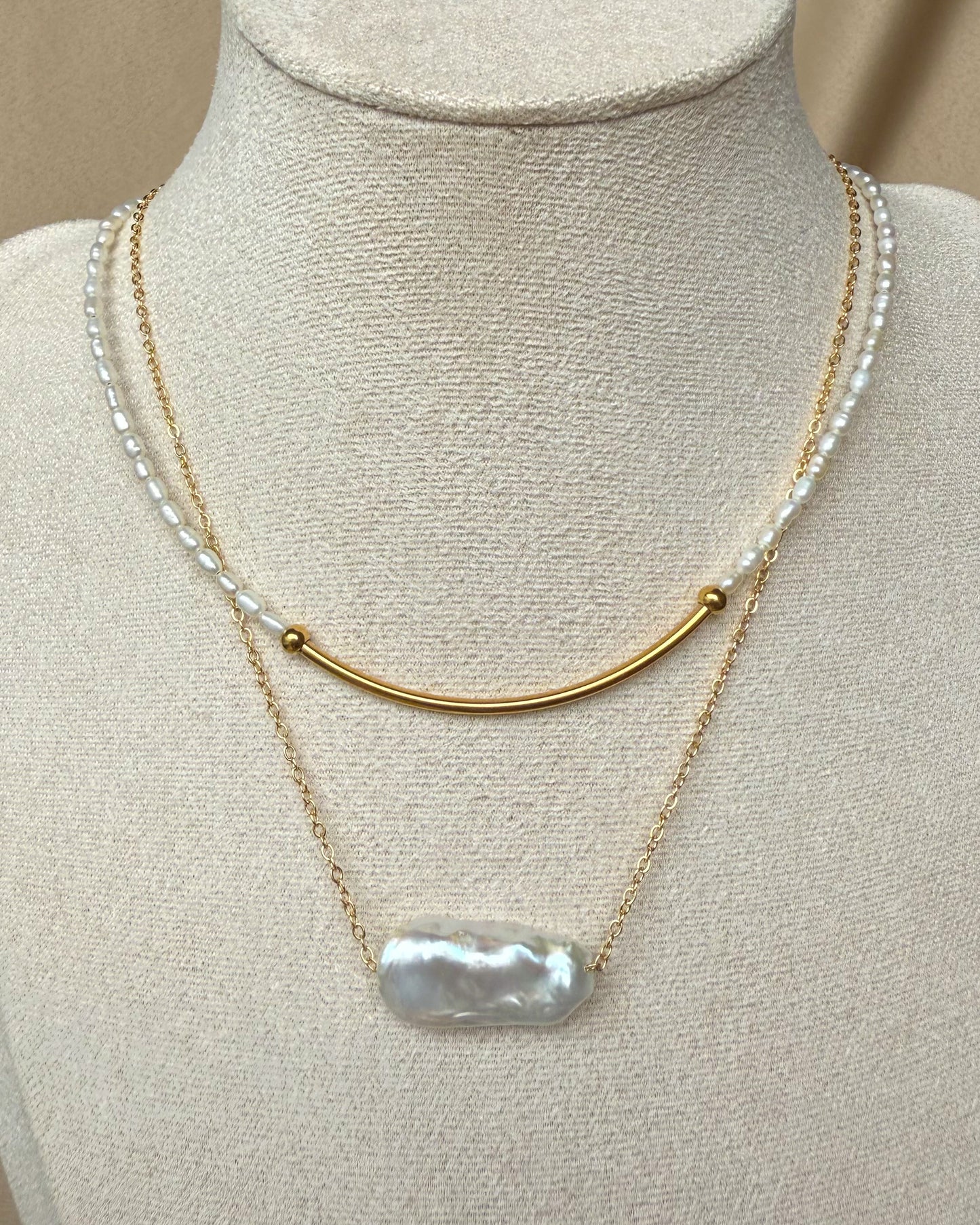 LUMI Floating Stick Pearl Necklace