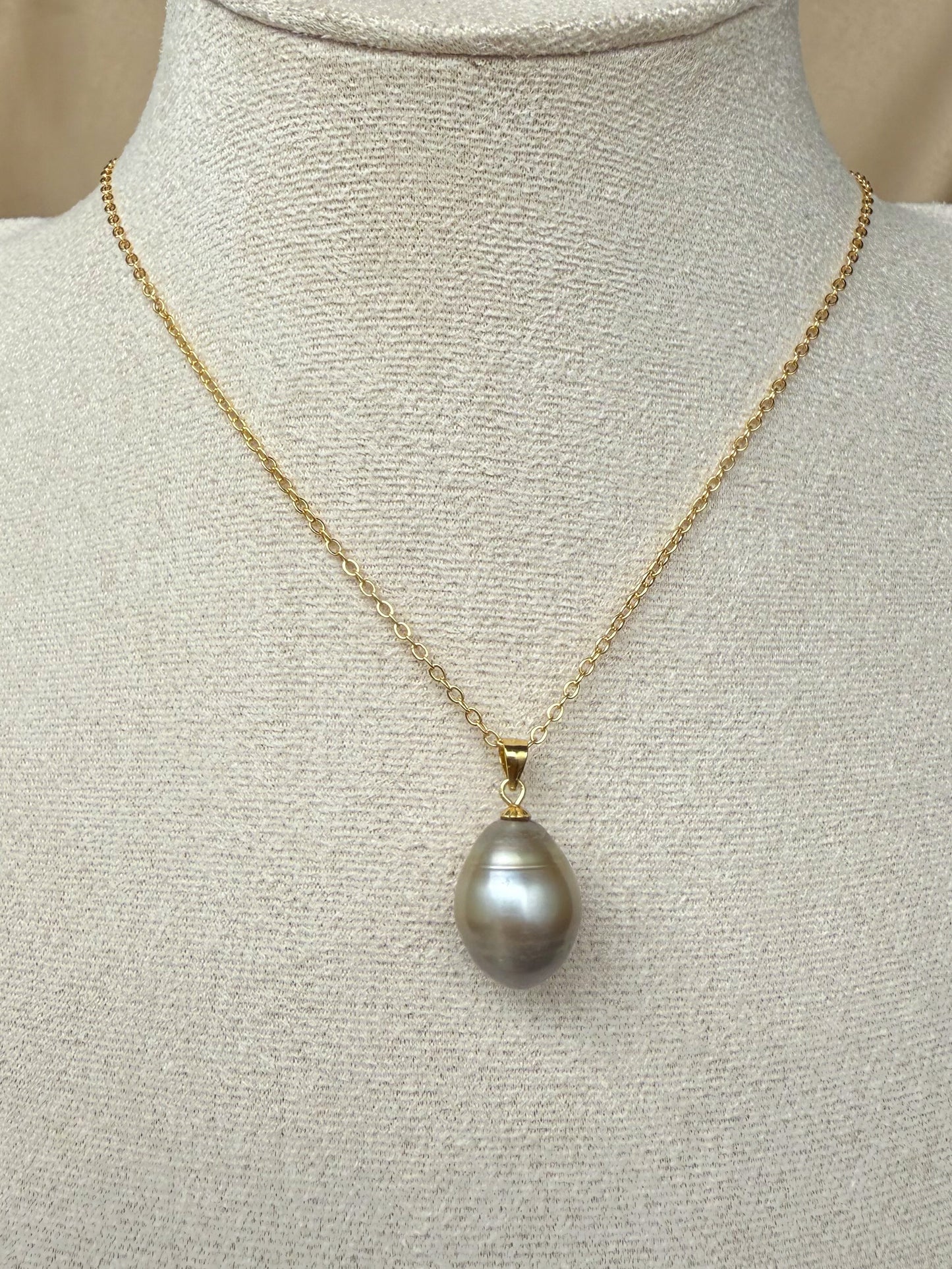 ECLIPSE Baroque Pendant (S925)