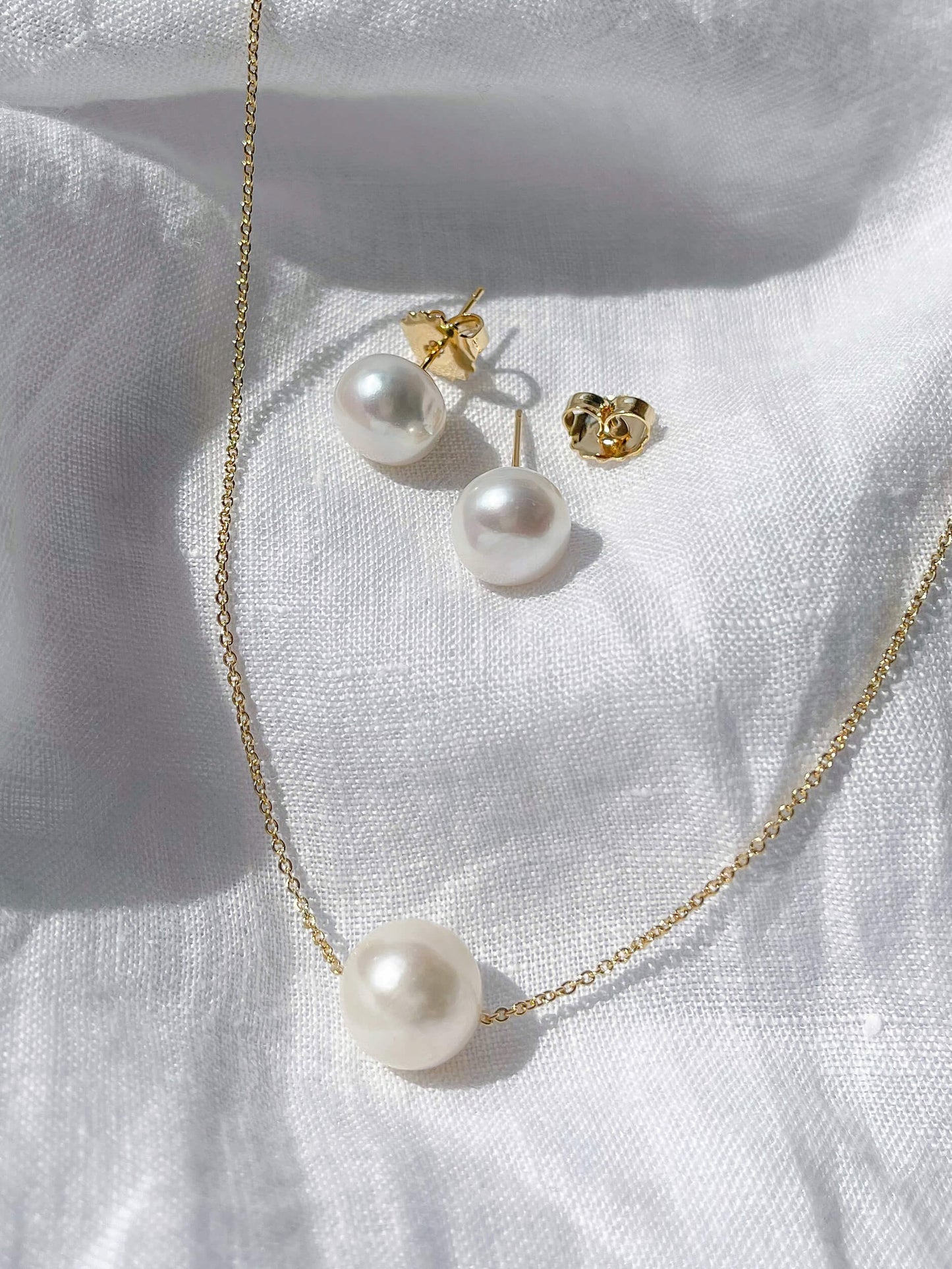 UNICA Pearl Solitaire Necklace