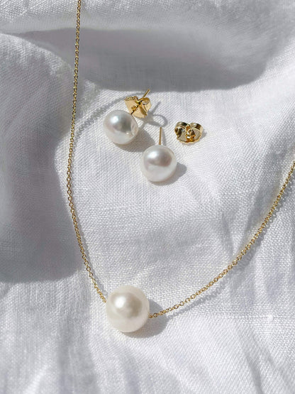 UNICA Pearl Solitaire Necklace