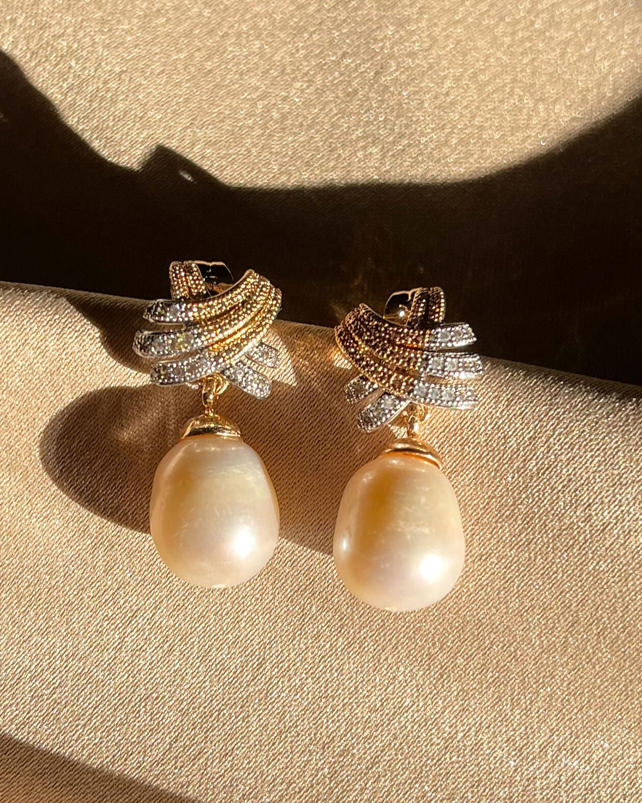 HELENA 2-Toned Earrings