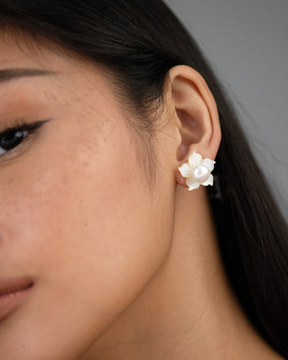 MARIA SET with Small Classic Pearl Studs